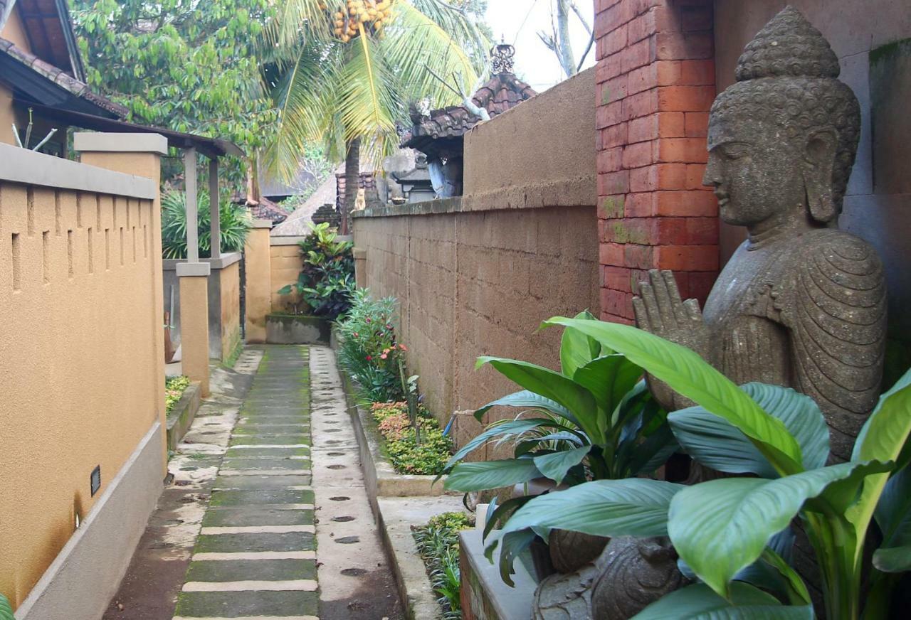 Utu Homestay Ubud Extérieur photo