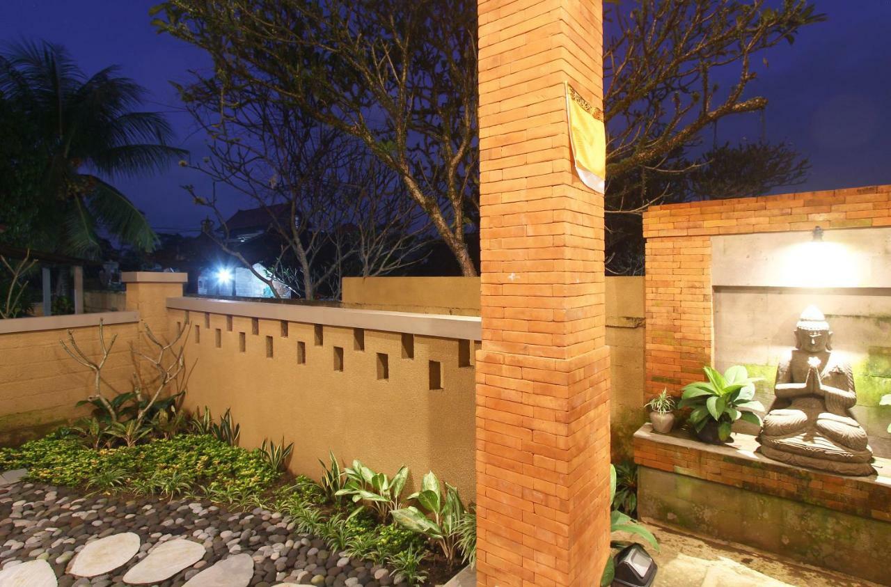 Utu Homestay Ubud Extérieur photo